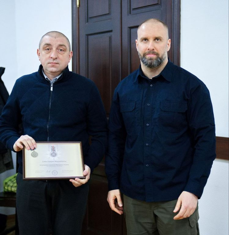 Викладача медичного факультету відзначено почесною нагородою Президента «За оборону України» 