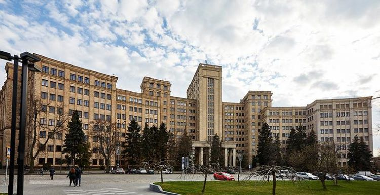 Форма для збору інформації про місце складання іспиту КРОК-2 іноземними студентами 6 курсу медичного факультету Каразінського університету