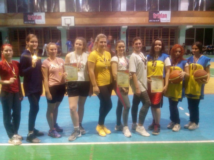 Students of the School of Medicine won Basketball Competition