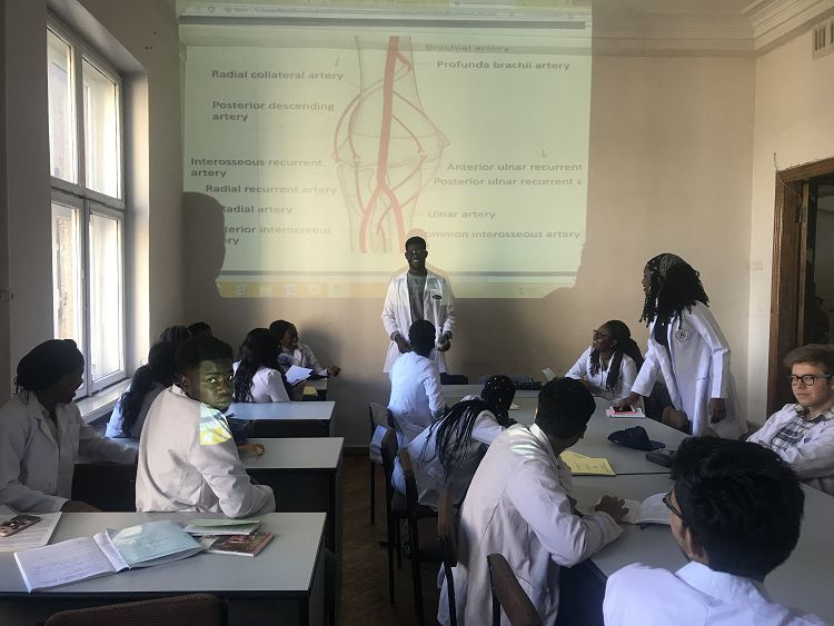 Seminar for English speaking students included topic of cardiovascular system